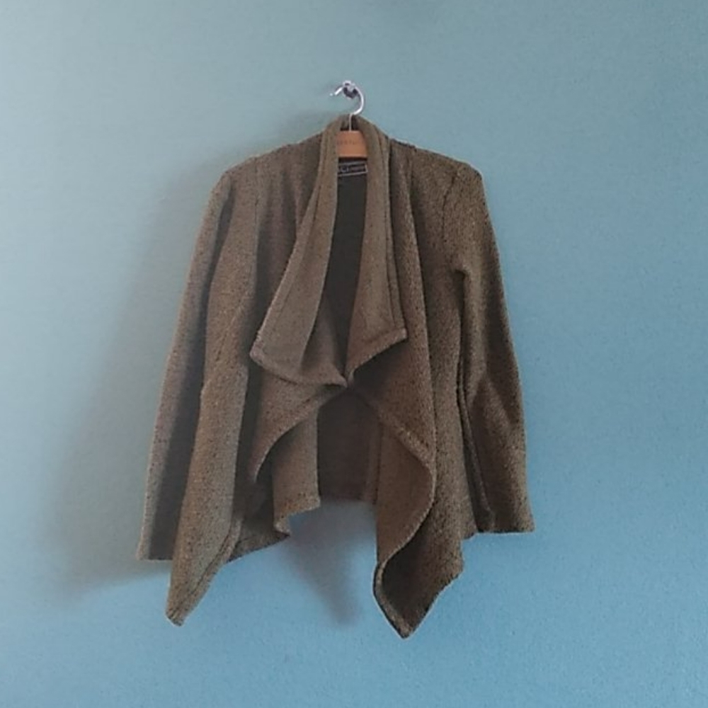 Blanc Noir Green Open Front Sweater